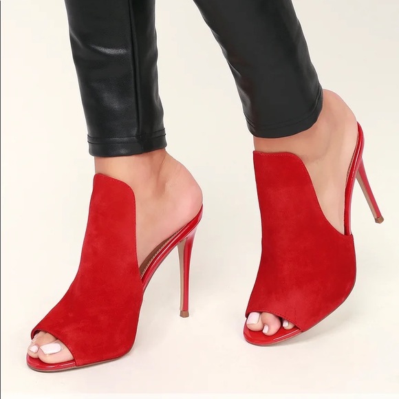 BNIB Steve Madden Sinful Red heels
